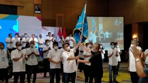 PWI Jawa Timur Lantik Pengurus Baru, Total 115 Wartawan - GenPI.co JATIM