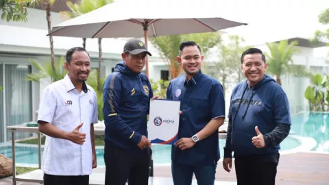 Joko Susilo Kembali Kepelukan Arema FC - GenPI.co JATIM