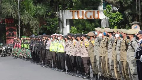 Warga Malang Siap-Siap, Ratusan Personel Siaga Pantau Prokes - GenPI.co JATIM