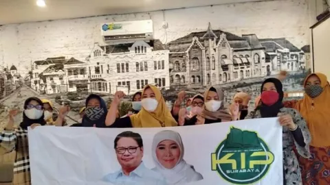 Komunitas Ibu Pengajian Surabaya Deklarasikan Airlangga-Khofifah - GenPI.co JATIM