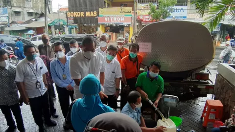 Mendag Punya Kabar Gembira, Mak-Mak di Surabaya Bisa Tersenyum - GenPI.co JATIM