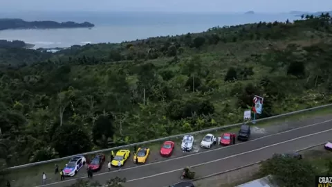 Crazy Rich Berkumpul di Tulungagung, Jalanan Berderet Mobil Mewah - GenPI.co JATIM