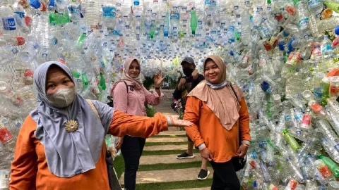 Pameran Sampah Plastik, Belajar Sambil Rekreasi - GenPI.co JATIM