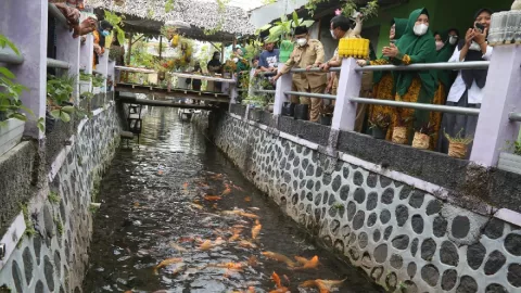 Komunitas di Banyuwangi Keren Banget, Ubah Sungai jadi Kolam Ikan - GenPI.co JATIM