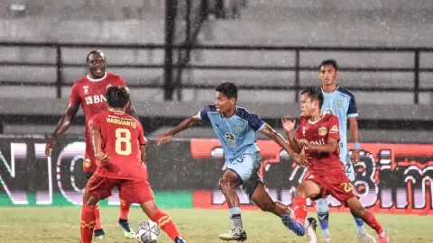 Persela kalah Telak, Bhayangkara FC Unggul 4 Gol Tanpa Balas - GenPI.co JATIM