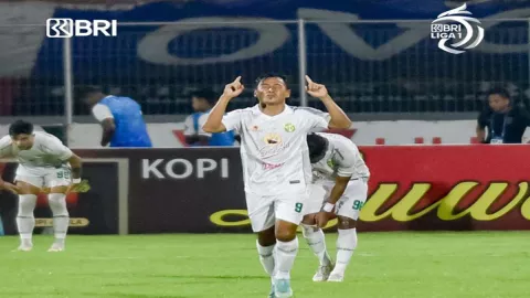 Liga 1, Bali United vs Persebaya 0-3, Samsul Arif Cetak Brace! - GenPI.co JATIM