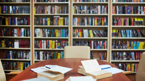 Perpustakaan Kota Malang Mulai Ramai, Pertanda Kembali Normal? - GenPI.co JATIM