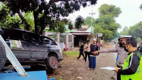 Mobil Band D'Masiv Kecelakaan di Situbondo, Begini Kondisinya - GenPI.co JATIM