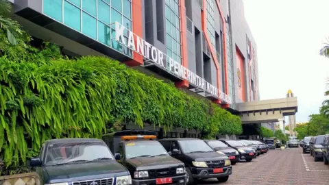ASN Pemkot Surabaya Dilarang Mudik Pakai Kendaraan Dinas - GenPI.co JATIM