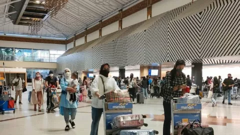 Mudik, 38.071 Penumpang Memadati Bandara Juanda Sehari - GenPI.co JATIM