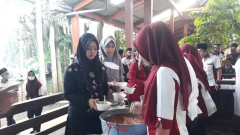 2 Tahun Absen, Kampung Coklat Blitar Gelar Kupatan Massal - GenPI.co JATIM