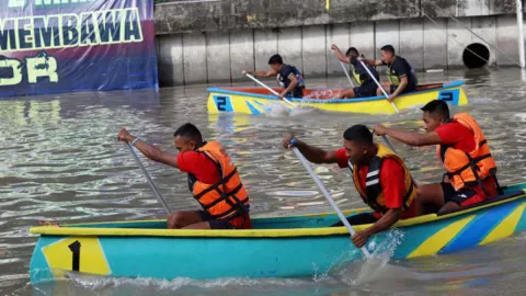 Lomba Perahu Kalimas Surabaya, 2 Nomor Dipertandingkan - GenPI.co JATIM