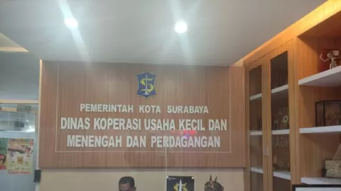 DPRD Sebut Dugaan Mafia Perizinan Dinkopdag Surabaya Coreng ASN - GenPI.co JATIM