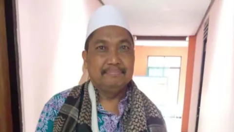 Menabung Puluhan Tahun, Penjual Nasi Kering Berangkat Ibadah Haji - GenPI.co JATIM