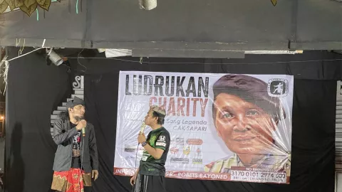 Cak Sapari Sakit, Pelaku Seni Gelar Aksi Sosial di Surabaya - GenPI.co JATIM