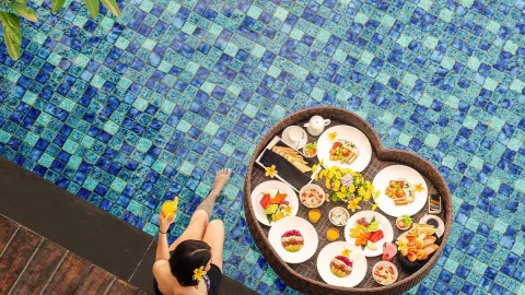 Rasakan Sensasi Breakfast dari Pool Hotel Ciputra World Surabaya - GenPI.co JATIM