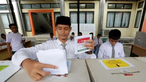 KPU Jatim Beberkan Data Pemilih, Anak Muda jadi Kunci Pemilu 2024 - GenPI.co JATIM