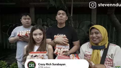 Crazy Rich Surabayans Beraksi, Satu Box Yakult Langsung Ludes - GenPI.co JATIM