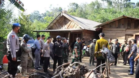 Biang Kerok, 5 Orang Diduga Pemicu Pembakaran Rumah Jember Ditangkap - GenPI.co JATIM