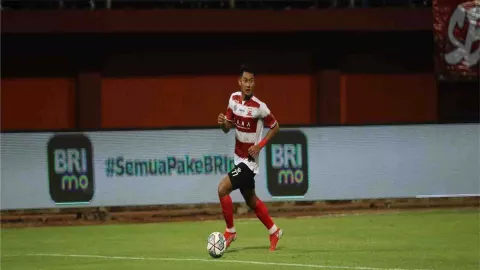 Hasil Madura United vs Dewa United 1-0, Laskar Sape Kerrab Kembali ke Puncak - GenPI.co JATIM