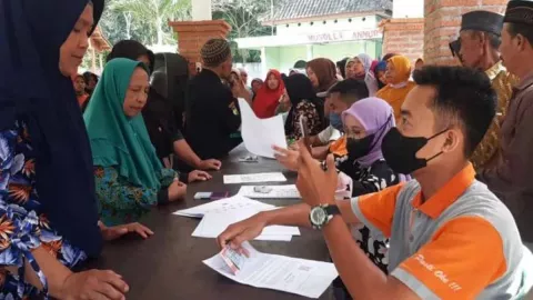 120.572 di Banyuwangi Segera Dapat BLT BBM, Target 15 Hari Tuntas - GenPI.co JATIM