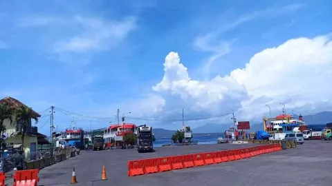 Belum Ada Kepastian Tarif Baru, Operator Kapal di Banyuwangi Ancam Kurangi Trip - GenPI.co JATIM