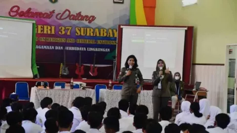 Satpol PP Surabaya Buat Program Khusus Cegah Tawuran Pelajar, Yuk Intip! - GenPI.co JATIM