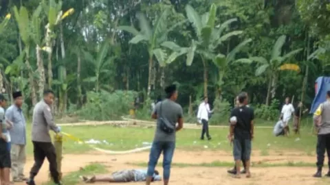 4 Fakta Penembakan Pria di Lapangan Sabung Ayam Bangkalan, Mengejutkan! - GenPI.co JATIM
