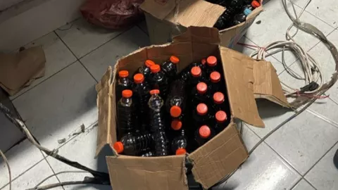 Fakta Botol Diduga Miras di Stadion Kanjuruhan yang Ternyata Obat PMK - GenPI.co JATIM