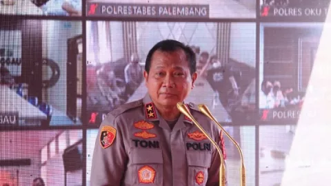 Profil Irjen Toni Hermanto, Kapolda Jatim Baru Pengganti Teddy Minahasa - GenPI.co JATIM
