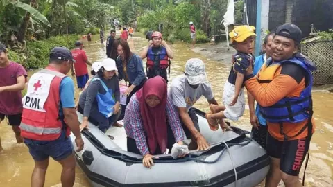 Hujan Deras, 5 Kecamatan di Kabupaten Malang Banjir - GenPI.co JATIM