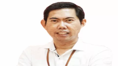 Profil Bayu Dwi Anggono, Profesor Muda yang Baru Saja Dikukuhkan Unej - GenPI.co JATIM