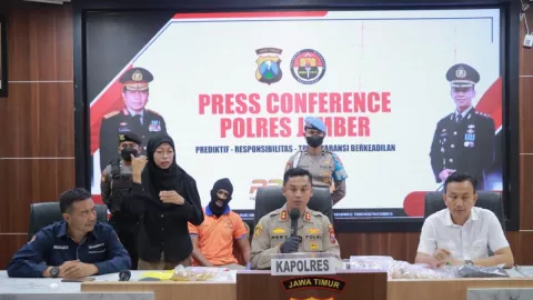 Gondol Emas 2 Kg, Pria Asal Jember Hanya Pasrah Ditangkap Polisi - GenPI.co JATIM