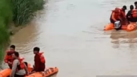 Kronologi Pemuda di Sampang Hilang Terseret Arus Sungai Kalikamuning - GenPI.co JATIM
