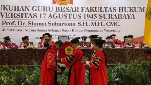 Untag Surabaya Punya Guru Besar Baru Bidang Ilmu Hukum - GenPI.co JATIM