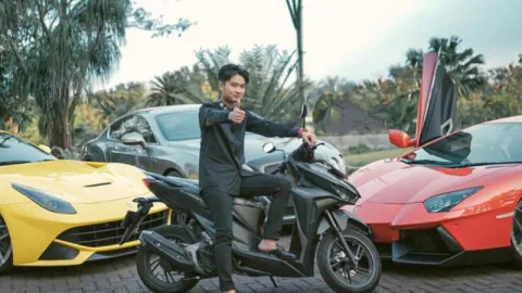 Bikin Melongo, Crazy Rich Surabaya Punya Maserati Saat SMA - GenPI.co JATIM