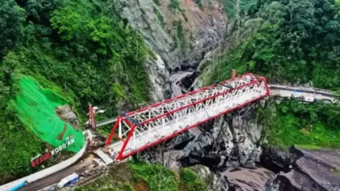 Jembatan Gladak Perak Segera Rampung, Jalur Lumajang Malang Kembali Terhubung - GenPI.co JATIM