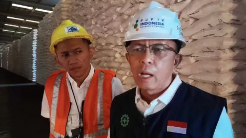 PT Pupuk Indonesia Blak-blakan Soal Stok, Bikin Petani Sedikit Lega - GenPI.co JATIM