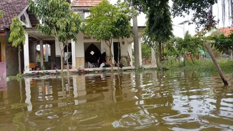 Waspada Banjir di Lamongan Meluas, 20 Desa Sudah Terendam - GenPI.co JATIM