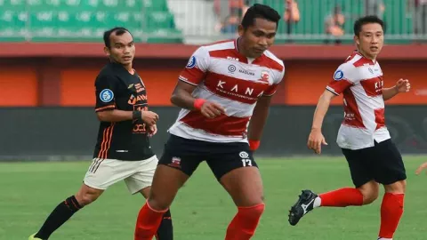 Fakta-Fakta Pertandingan Liga 1, Madura United vs Persija Jakarta 0-0 - GenPI.co JATIM