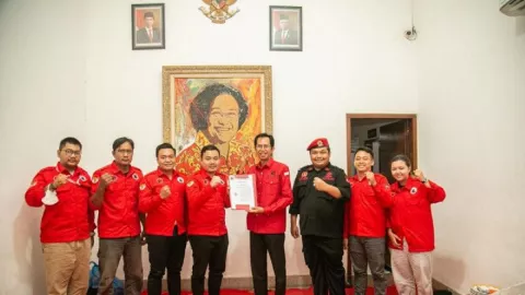 PDIP Surabaya Beri Posisi Strategis untuk Anak Risma - GenPI.co JATIM