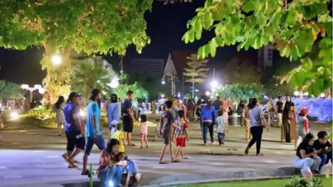 Jadwal Buka Taman Surya Surabaya, Eri Cahyadi: Silakan Warga Menikmati - GenPI.co JATIM