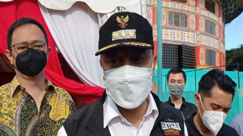 Wali Kota Eri Beri Kabar Bahagia, Warga Surabaya Wajib Tahu - GenPI.co JATIM