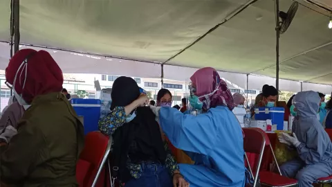 Pemkot Surabaya Siap Bantu Vaksin di 2 Wilayah ini - GenPI.co JATIM
