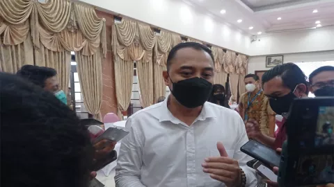 Surabaya Sudah Level 1, Eri Cahyadi Fokus Target Berikutnya - GenPI.co JATIM