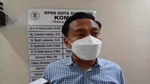 DPD II Golkar Surabaya Yakin Vaksin Bisa Wujudkan Herd Immunity - GenPI.co JATIM