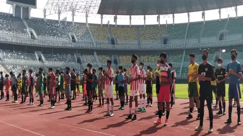 Diklat Sepak Bola Surabaya, Berharap Lahirkan Pemain Bintang - GenPI.co JATIM