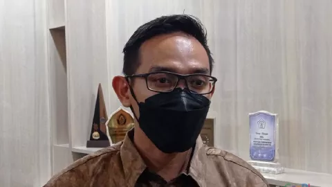 Pemkot Surabaya Dibuat Pusing, Salah satu Oknum ASN Diduga Menipu - GenPI.co JATIM