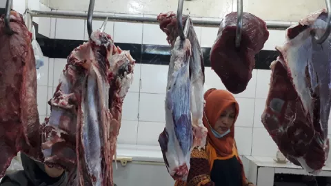 Warga Surabaya Tak Perlu Risau Soal Stok Daging Sapi, Aman Kok - GenPI.co JATIM