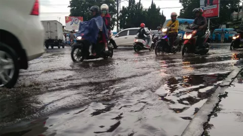 Prakiraan Cuaca Jawa Timur Hari ini, Masih Berpotensi Turun Hujan - GenPI.co JATIM